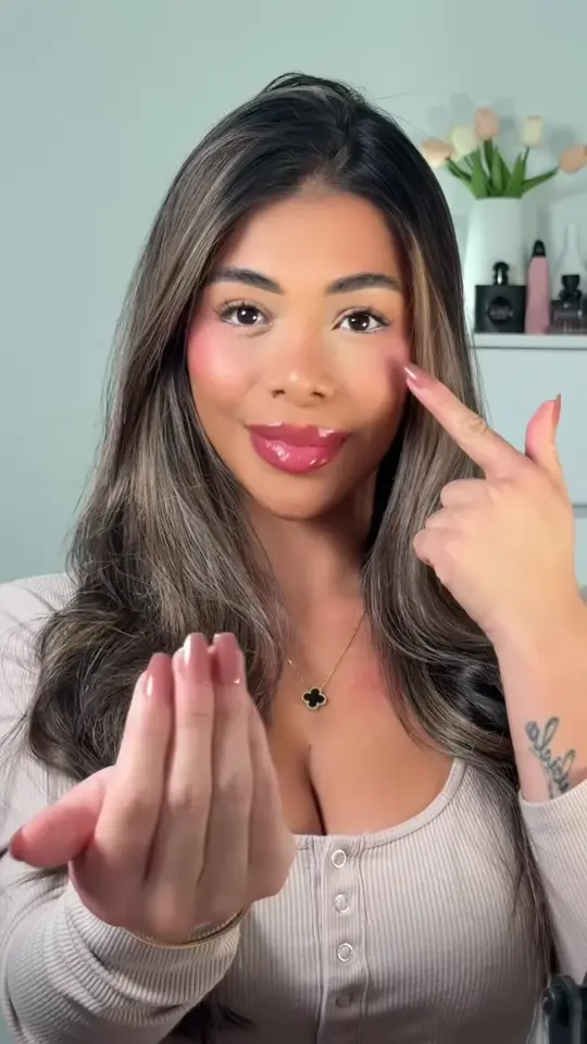 Un toque de rosa. Mi Barbie blush.